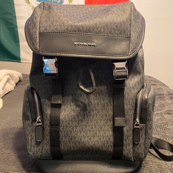 Michael Kors backpack - Picture 1 of 4